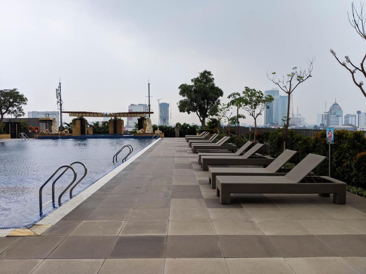 Strategic 2Br Apartment At Trillium Residence By Travelio Surabaya Kültér fotó